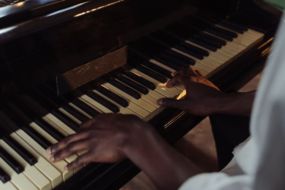 Piano keys in close up, piano lessons serving Suwanee, GA