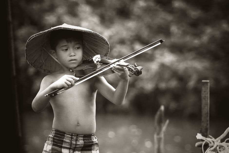 Viola student in a lesson, serving Decatur, GA