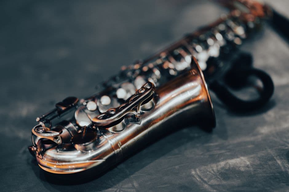 Saxophone technique dictionary