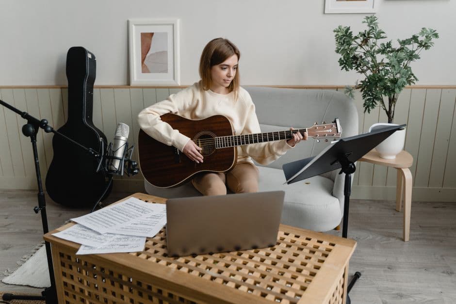 Guitar student in a lesson near Buford, GA